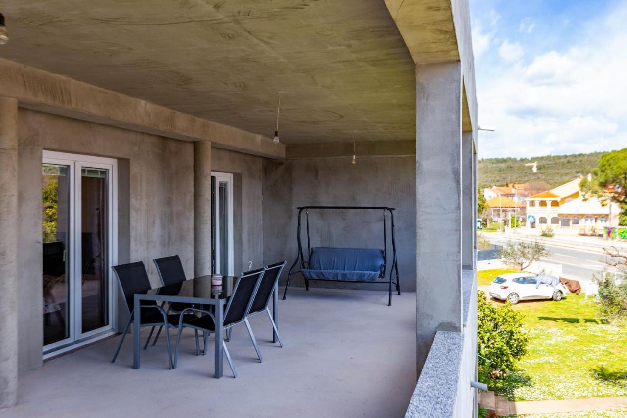 Rs Two Bedroom Apartment Sukošan Exterior foto